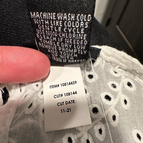 Torrid White Eyelet Tank Top - Picture 7 of 7